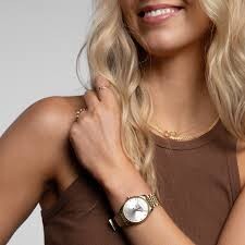 Дамски часовник Gucci G-Timeless YA1264155