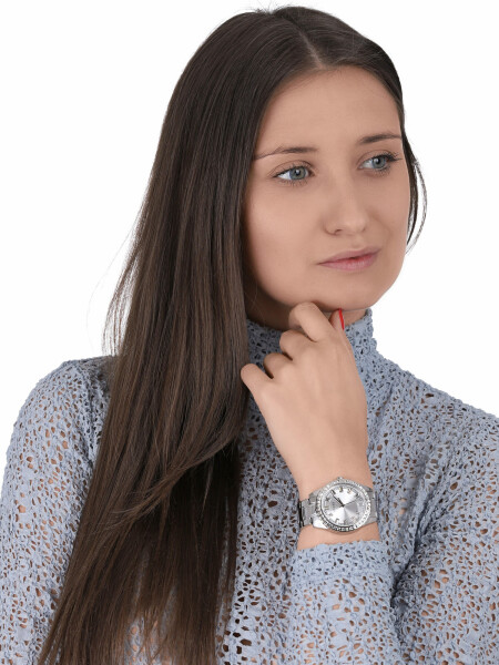 Дамски часовник GUESS SPARKLER GW0111L1